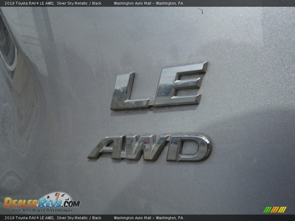 2019 Toyota RAV4 LE AWD Silver Sky Metallic / Black Photo #16