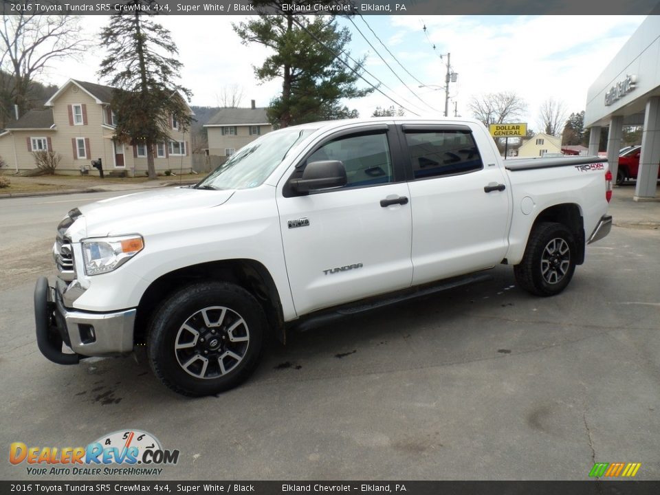 2016 Toyota Tundra SR5 CrewMax 4x4 Super White / Black Photo #1