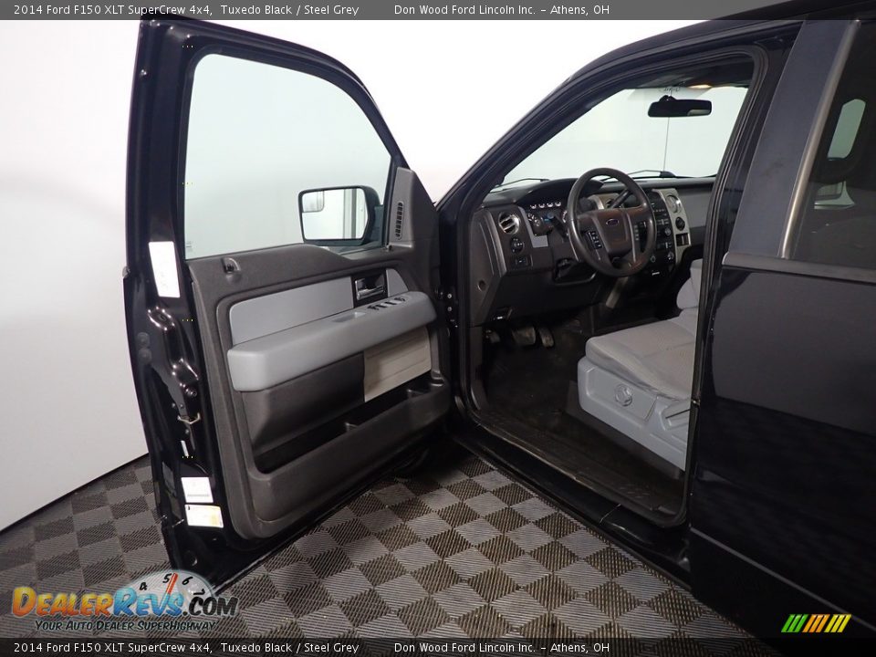 2014 Ford F150 XLT SuperCrew 4x4 Tuxedo Black / Steel Grey Photo #18
