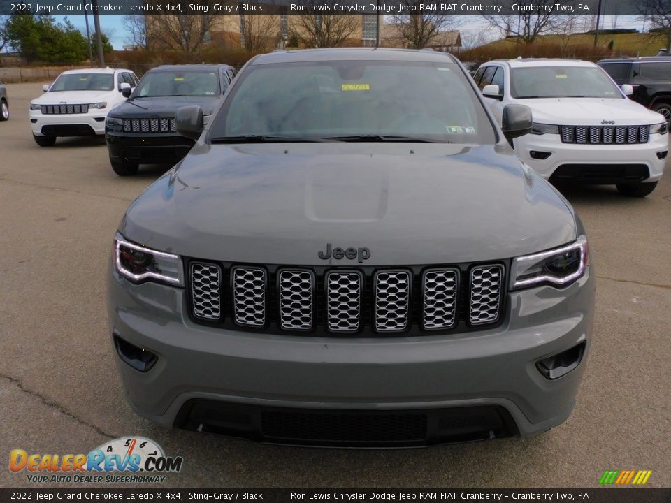 2022 Jeep Grand Cherokee Laredo X 4x4 Sting-Gray / Black Photo #2