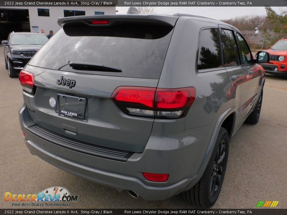 2022 Jeep Grand Cherokee Laredo X 4x4 Sting-Gray / Black Photo #5