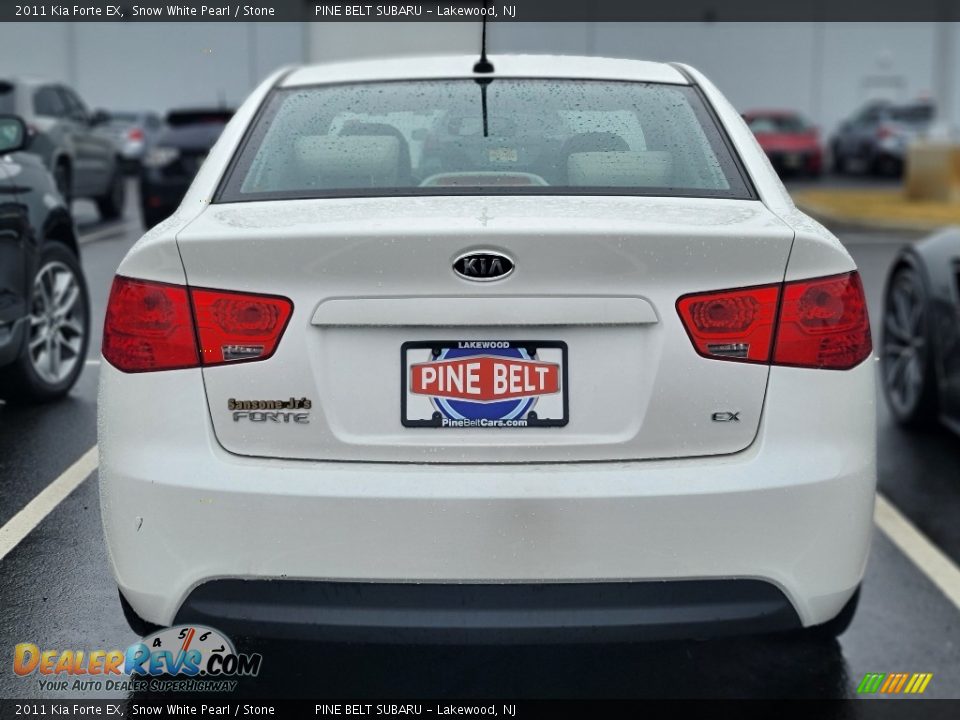 2011 Kia Forte EX Snow White Pearl / Stone Photo #4