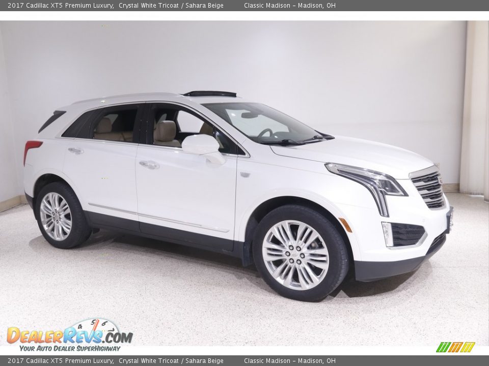 2017 Cadillac XT5 Premium Luxury Crystal White Tricoat / Sahara Beige Photo #1