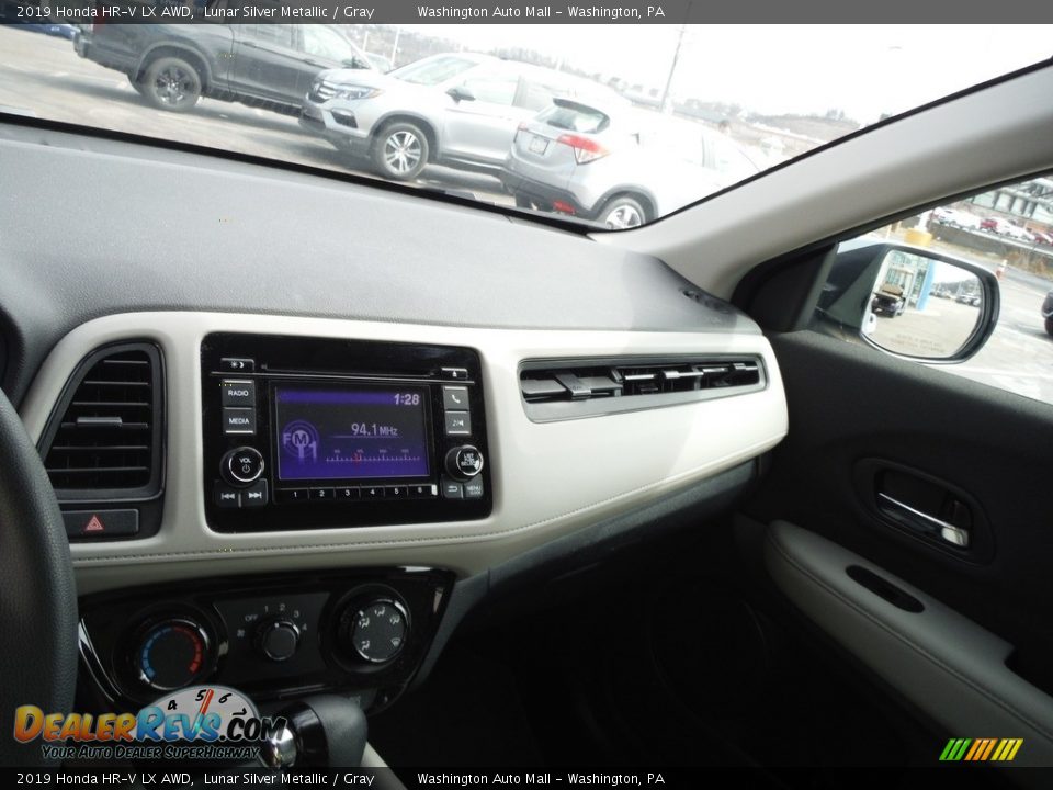 2019 Honda HR-V LX AWD Lunar Silver Metallic / Gray Photo #17