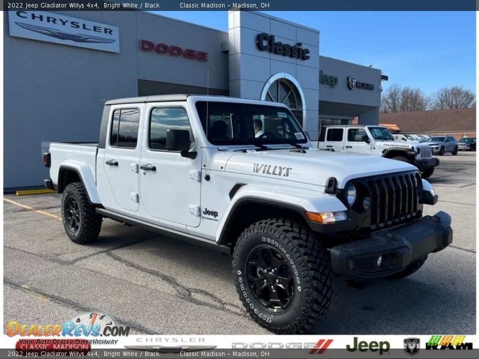 2022 Jeep Gladiator Willys 4x4 Bright White / Black Photo #1