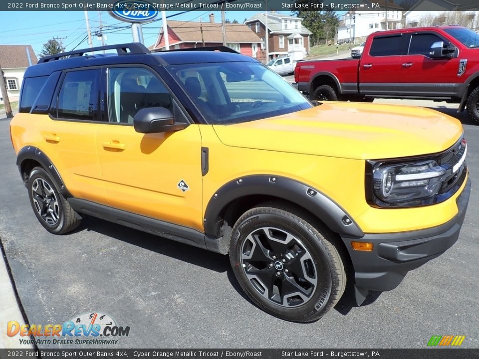 Front 3/4 View of 2022 Ford Bronco Sport Outer Banks 4x4 Photo #8