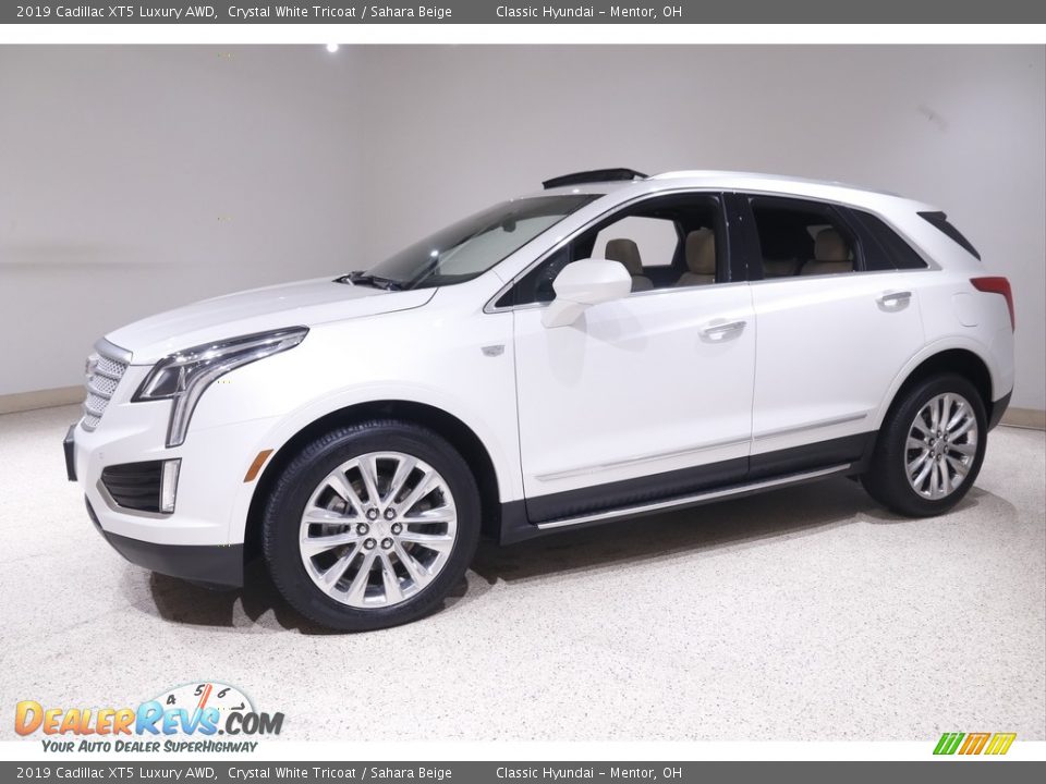 2019 Cadillac XT5 Luxury AWD Crystal White Tricoat / Sahara Beige Photo #3