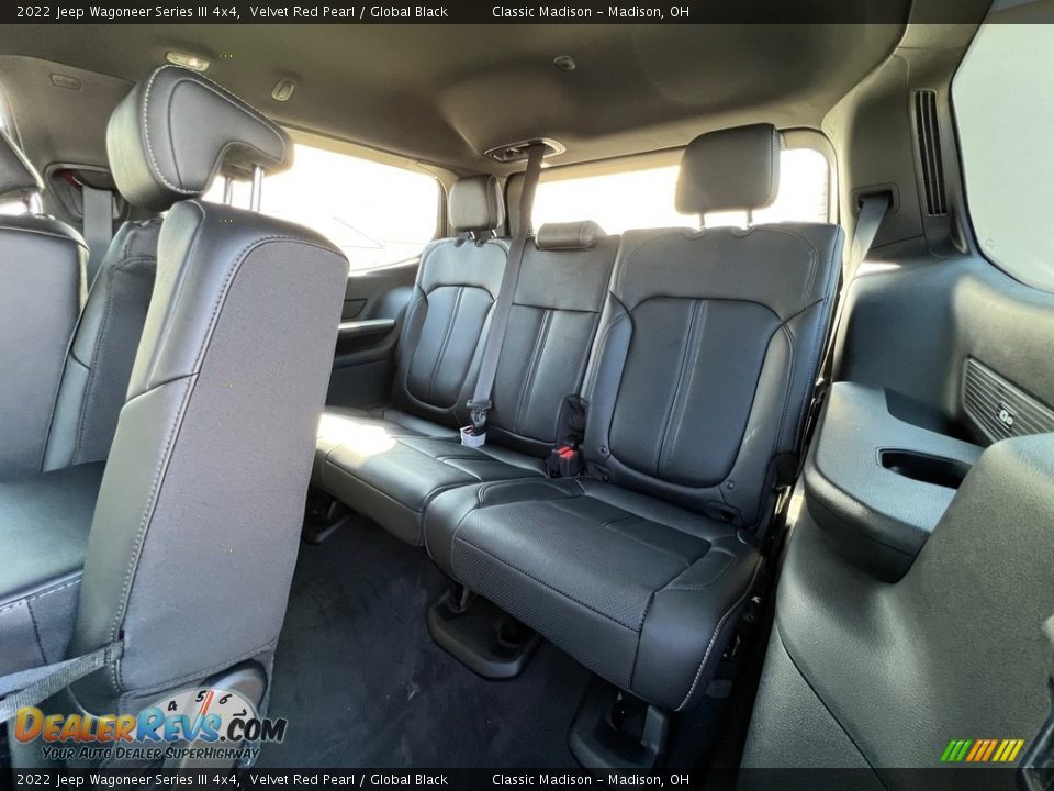 2022 Jeep Wagoneer Series III 4x4 Velvet Red Pearl / Global Black Photo #4