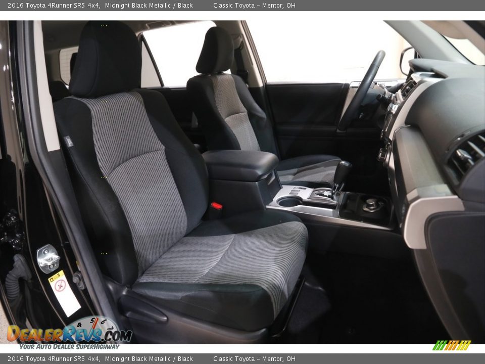 2016 Toyota 4Runner SR5 4x4 Midnight Black Metallic / Black Photo #16