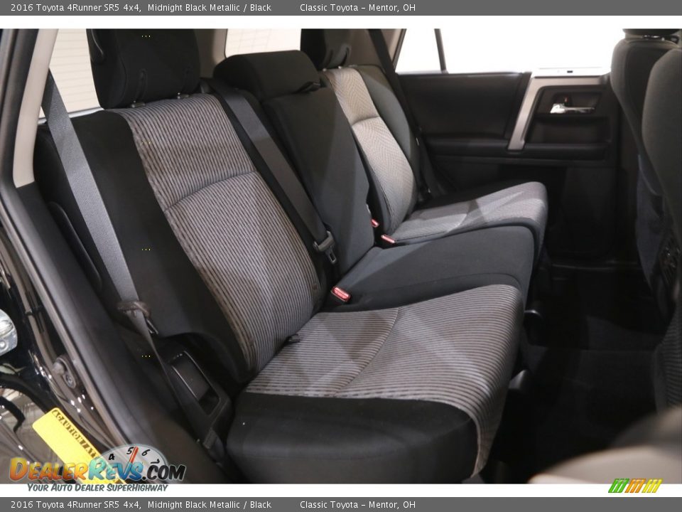 2016 Toyota 4Runner SR5 4x4 Midnight Black Metallic / Black Photo #17