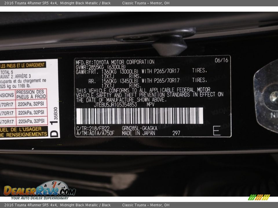 2016 Toyota 4Runner SR5 4x4 Midnight Black Metallic / Black Photo #22