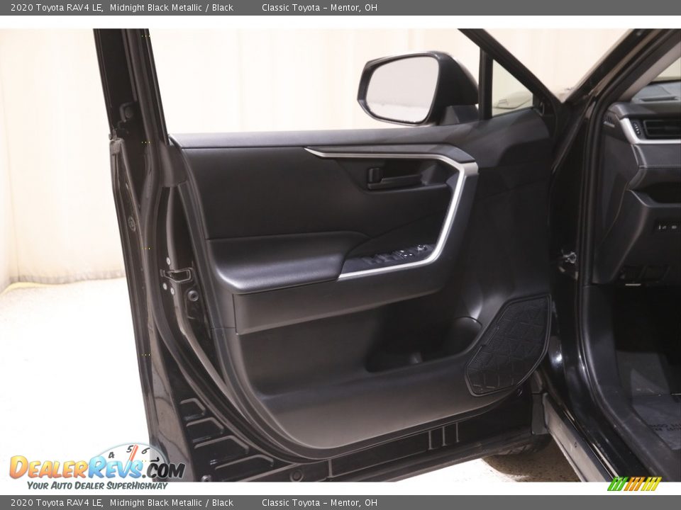 2020 Toyota RAV4 LE Midnight Black Metallic / Black Photo #4