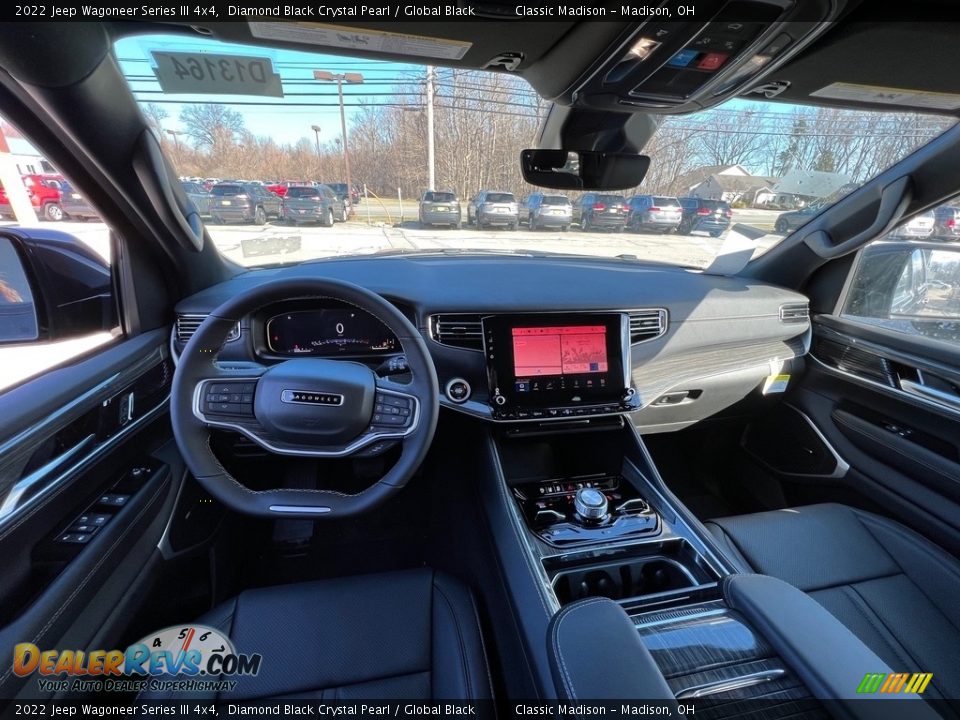 2022 Jeep Wagoneer Series III 4x4 Diamond Black Crystal Pearl / Global Black Photo #5