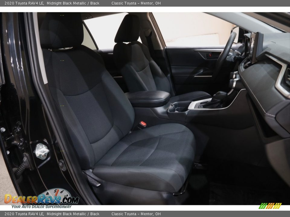 2020 Toyota RAV4 LE Midnight Black Metallic / Black Photo #14