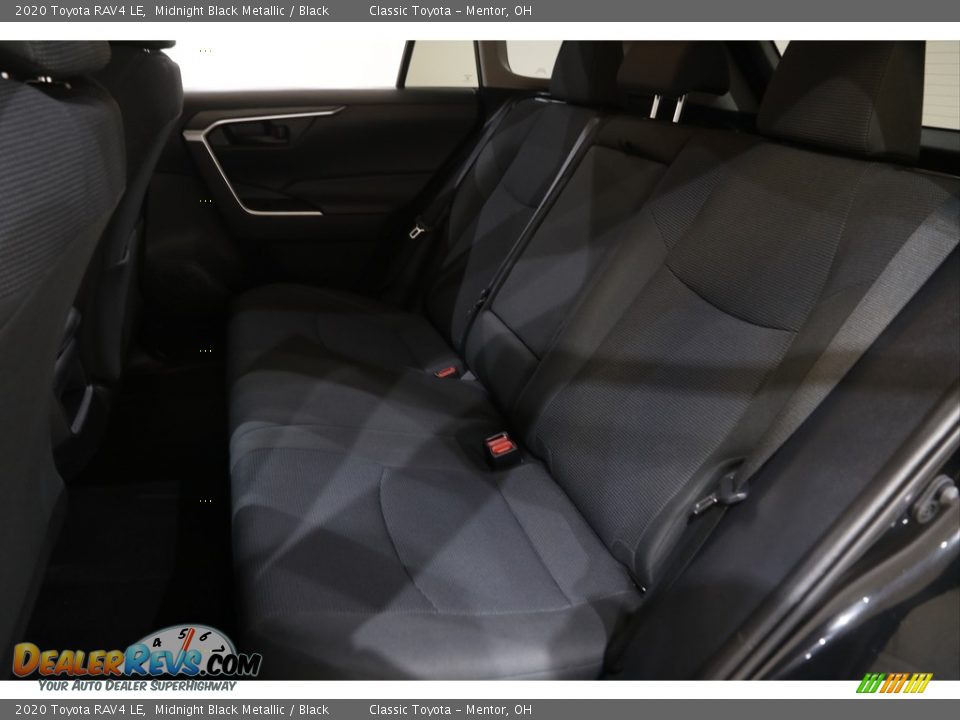 2020 Toyota RAV4 LE Midnight Black Metallic / Black Photo #16