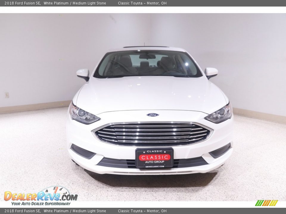 2018 Ford Fusion SE White Platinum / Medium Light Stone Photo #2