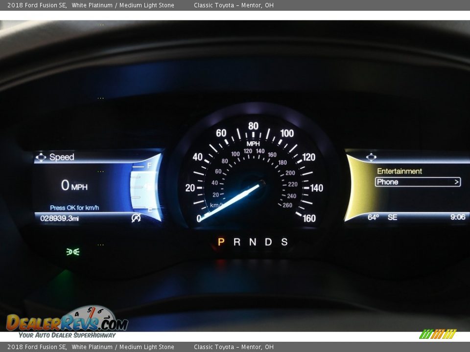 2018 Ford Fusion SE White Platinum / Medium Light Stone Photo #8