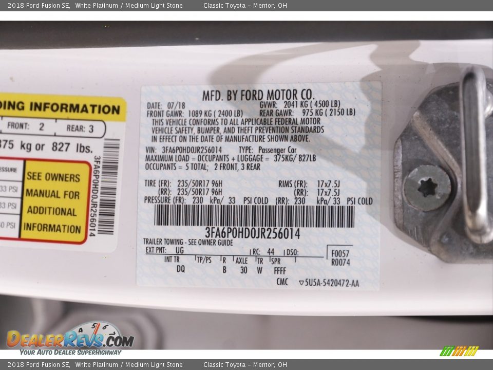 2018 Ford Fusion SE White Platinum / Medium Light Stone Photo #19