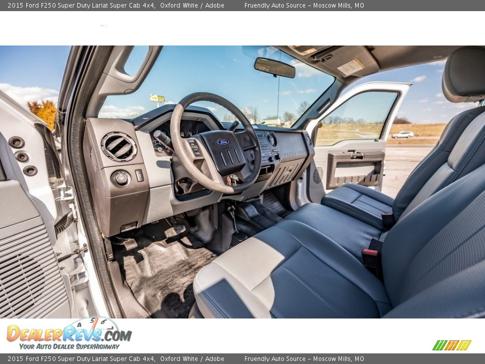 2015 Ford F250 Super Duty Lariat Super Cab 4x4 Oxford White / Adobe Photo #19