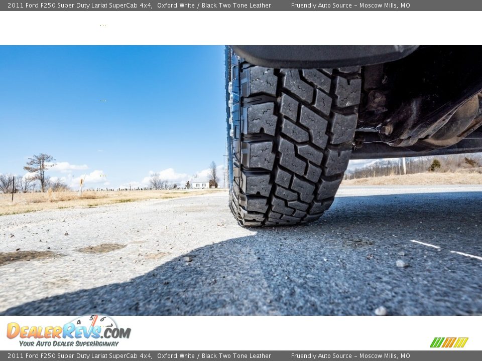 2011 Ford F250 Super Duty Lariat SuperCab 4x4 Oxford White / Black Two Tone Leather Photo #15