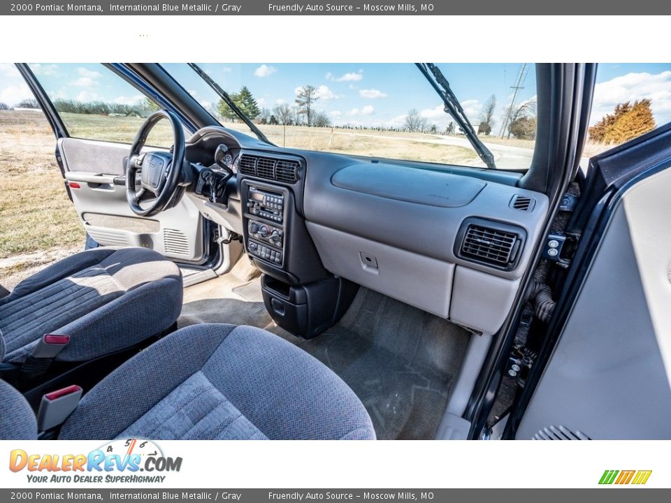 2000 Pontiac Montana International Blue Metallic / Gray Photo #24