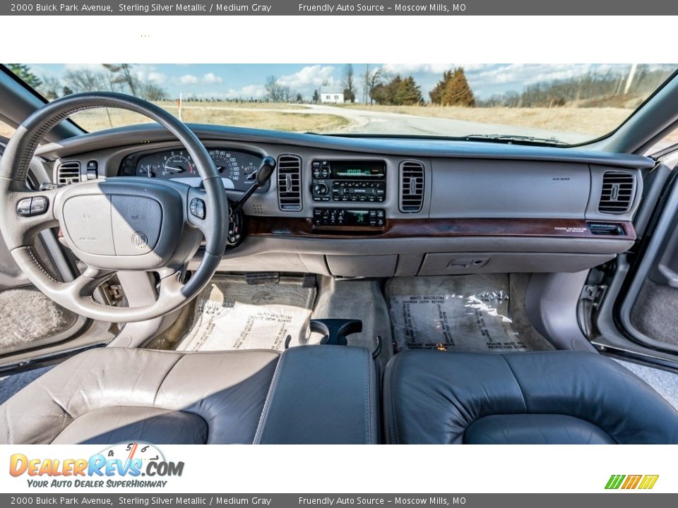 2000 Buick Park Avenue Sterling Silver Metallic / Medium Gray Photo #26