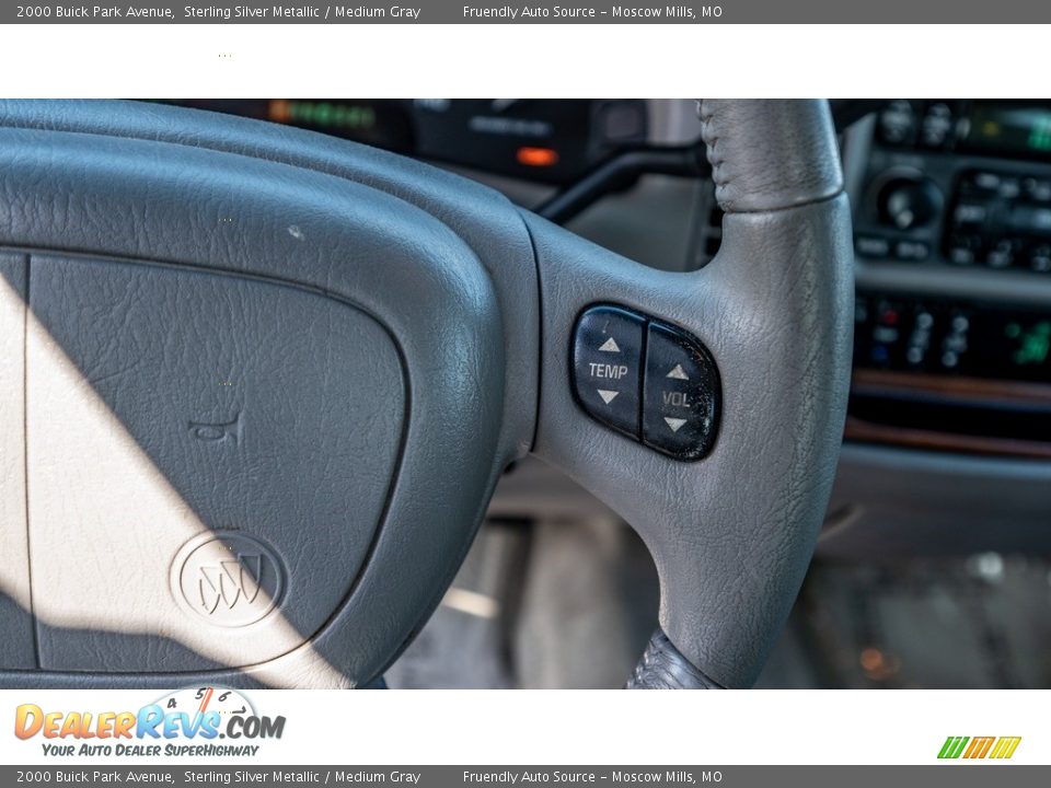 2000 Buick Park Avenue Sterling Silver Metallic / Medium Gray Photo #29