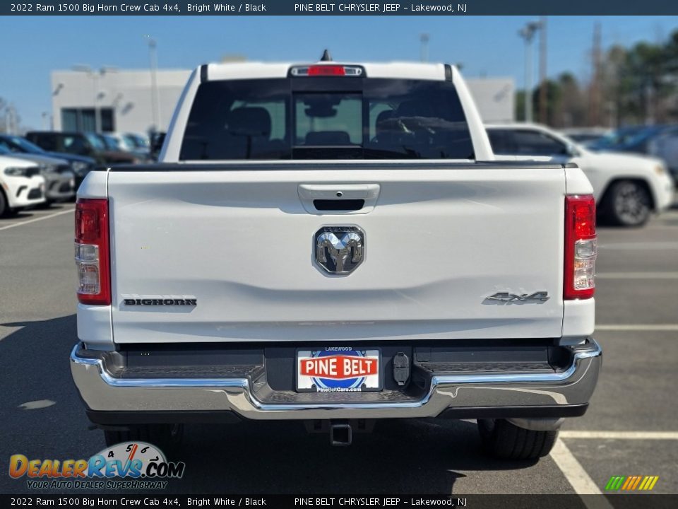 2022 Ram 1500 Big Horn Crew Cab 4x4 Bright White / Black Photo #5