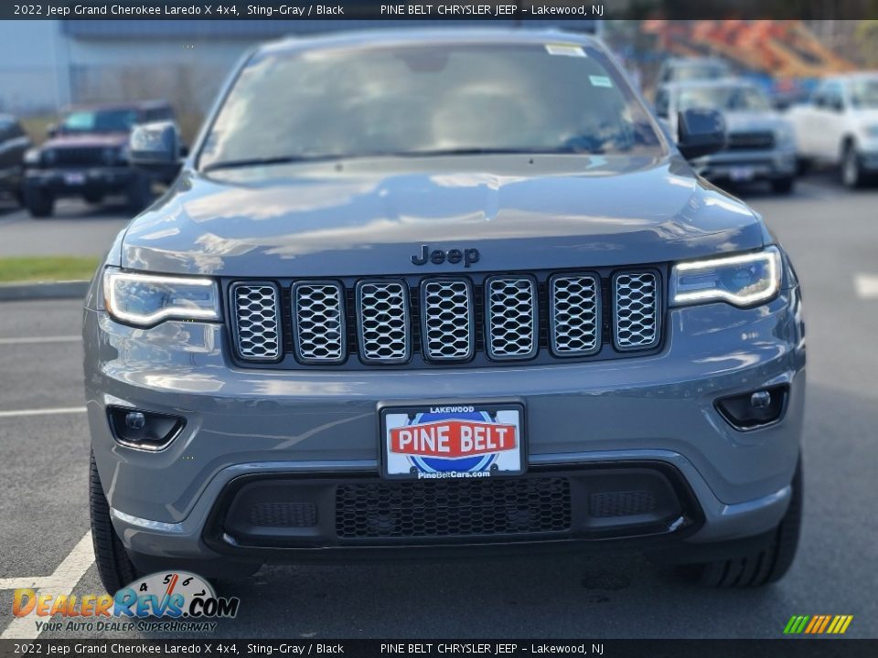 2022 Jeep Grand Cherokee Laredo X 4x4 Sting-Gray / Black Photo #2