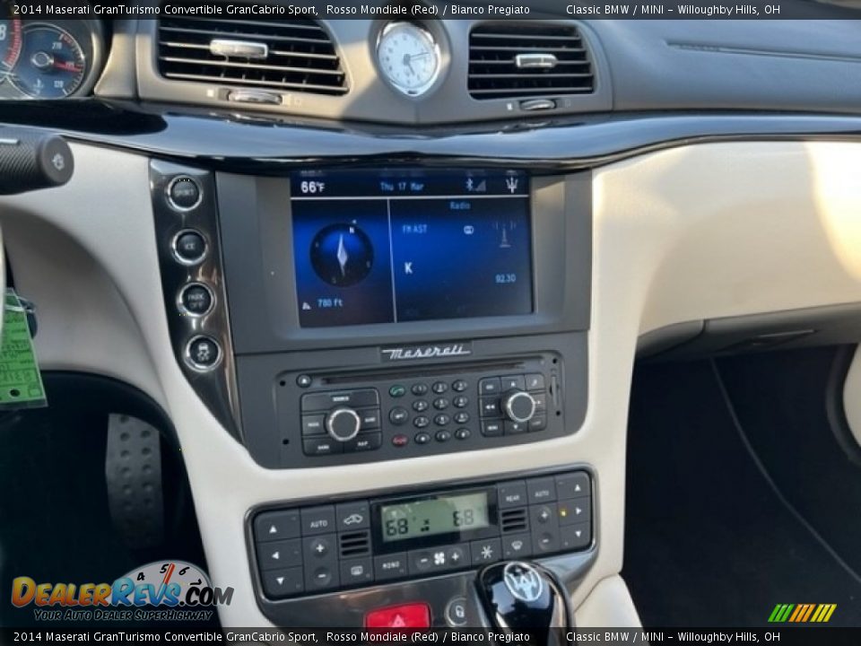 Controls of 2014 Maserati GranTurismo Convertible GranCabrio Sport Photo #9