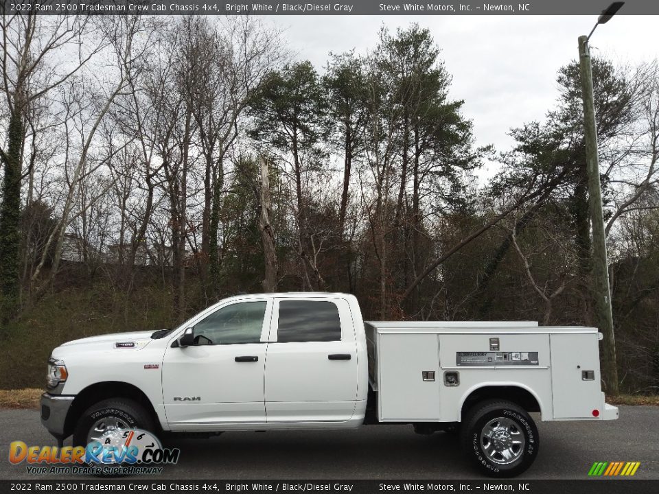 2022 Ram 2500 Tradesman Crew Cab Chassis 4x4 Bright White / Black/Diesel Gray Photo #1