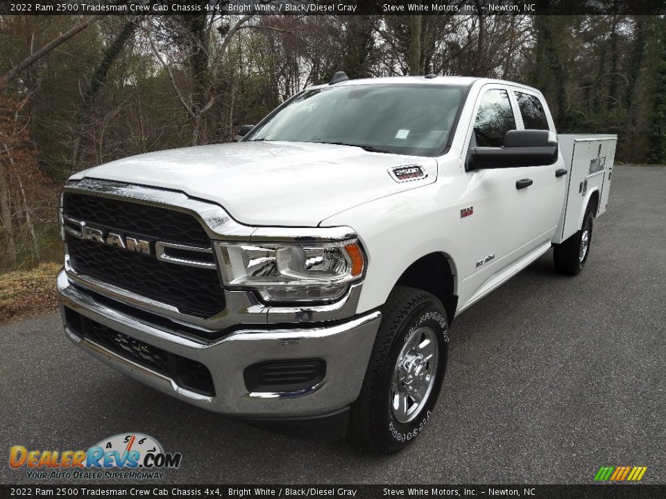 2022 Ram 2500 Tradesman Crew Cab Chassis 4x4 Bright White / Black/Diesel Gray Photo #2