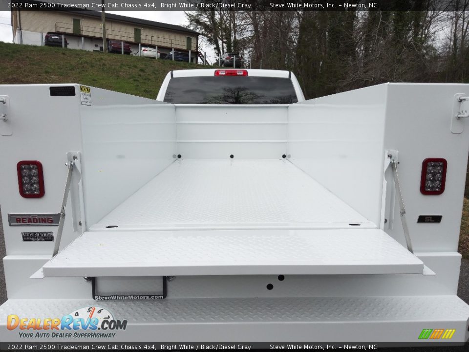 2022 Ram 2500 Tradesman Crew Cab Chassis 4x4 Bright White / Black/Diesel Gray Photo #9