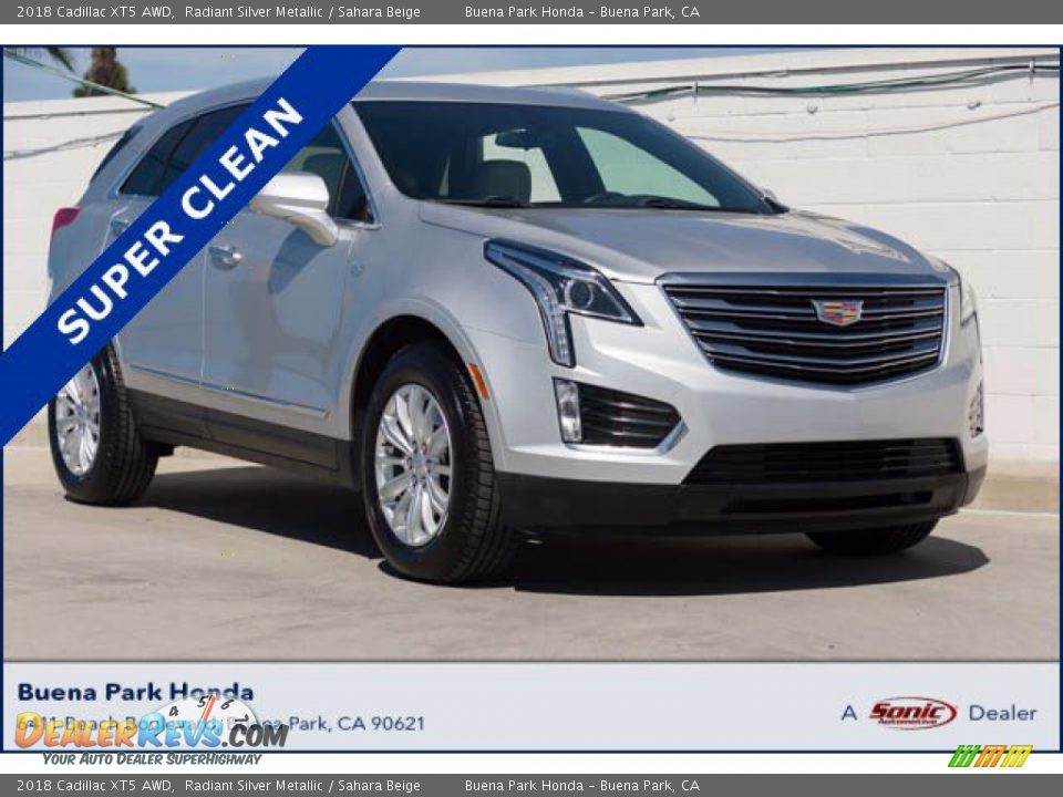 2018 Cadillac XT5 AWD Radiant Silver Metallic / Sahara Beige Photo #1