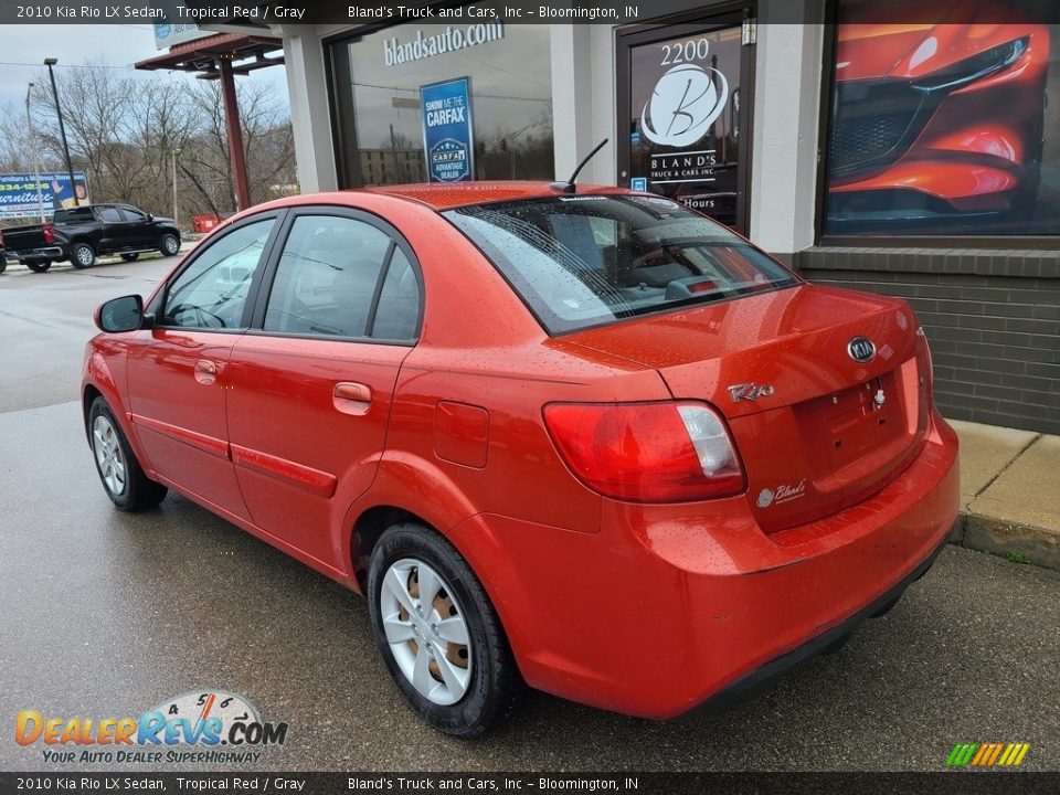 2010 Kia Rio LX Sedan Tropical Red / Gray Photo #17