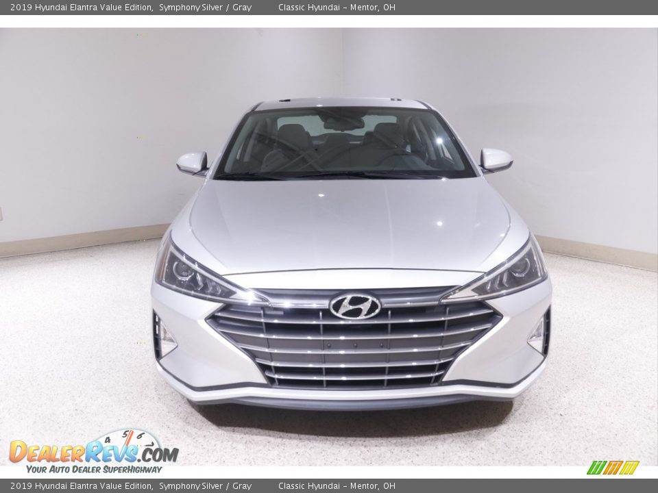 2019 Hyundai Elantra Value Edition Symphony Silver / Gray Photo #2