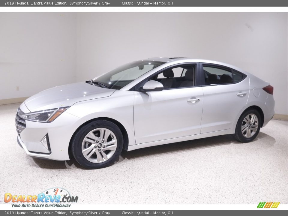 2019 Hyundai Elantra Value Edition Symphony Silver / Gray Photo #3