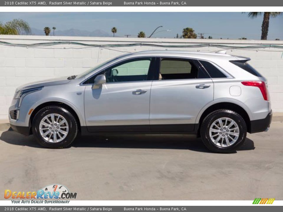 2018 Cadillac XT5 AWD Radiant Silver Metallic / Sahara Beige Photo #8