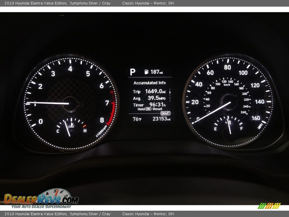 2019 Hyundai Elantra Value Edition Symphony Silver / Gray Photo #8