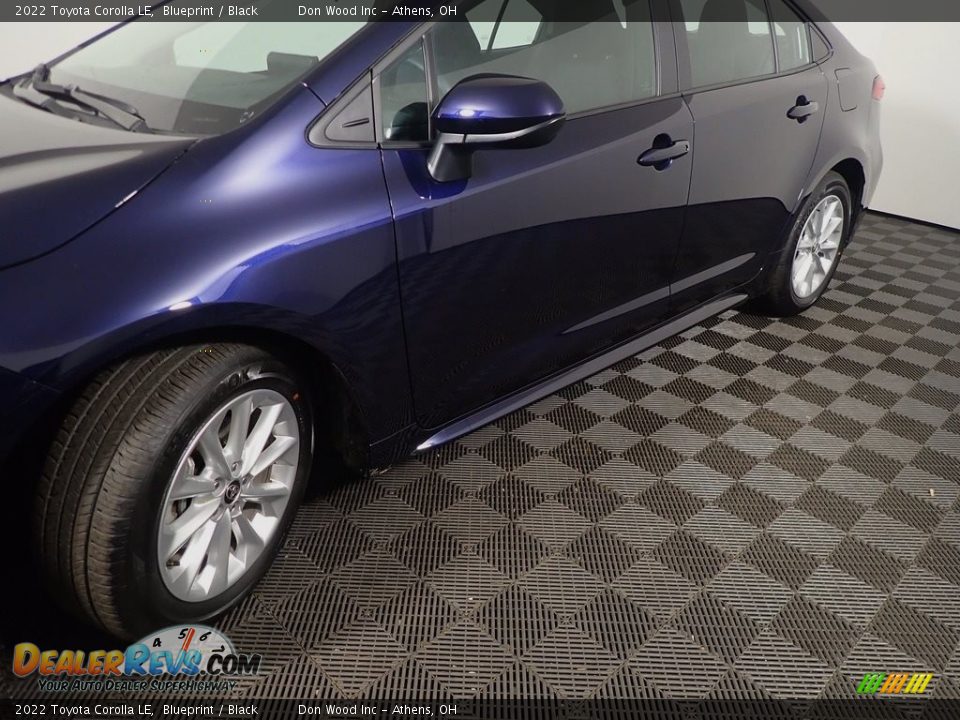 2022 Toyota Corolla LE Blueprint / Black Photo #10