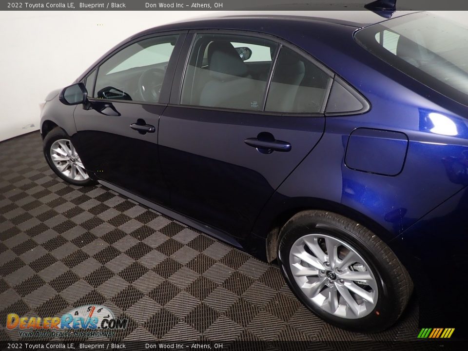 2022 Toyota Corolla LE Blueprint / Black Photo #18