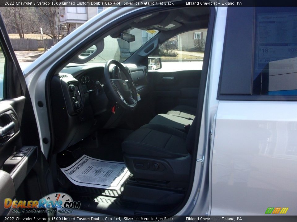 2022 Chevrolet Silverado 1500 Limited Custom Double Cab 4x4 Silver Ice Metallic / Jet Black Photo #16