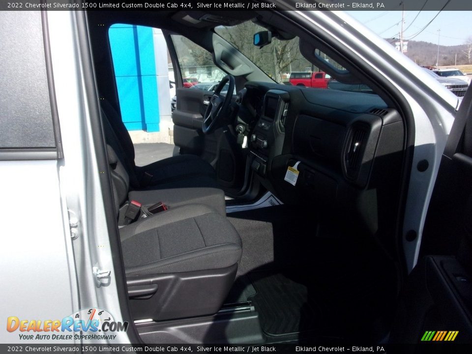 2022 Chevrolet Silverado 1500 Limited Custom Double Cab 4x4 Silver Ice Metallic / Jet Black Photo #20