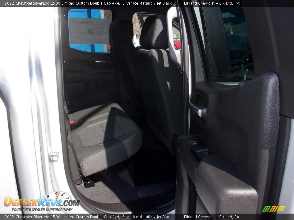 2022 Chevrolet Silverado 1500 Limited Custom Double Cab 4x4 Silver Ice Metallic / Jet Black Photo #23