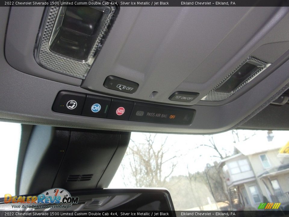 2022 Chevrolet Silverado 1500 Limited Custom Double Cab 4x4 Silver Ice Metallic / Jet Black Photo #33