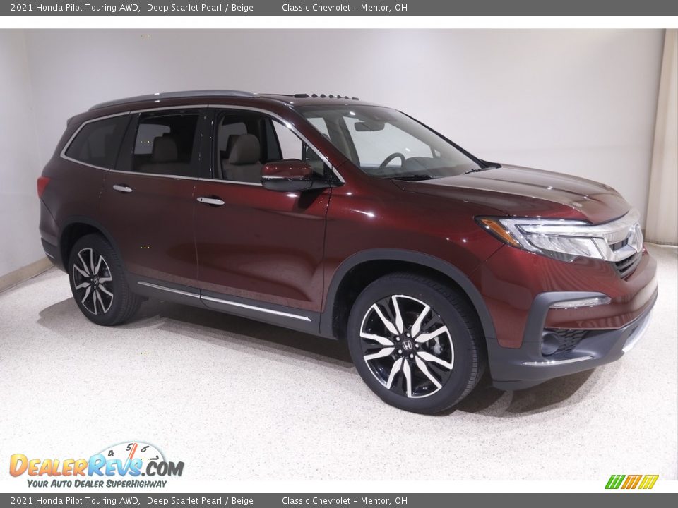 Front 3/4 View of 2021 Honda Pilot Touring AWD Photo #1