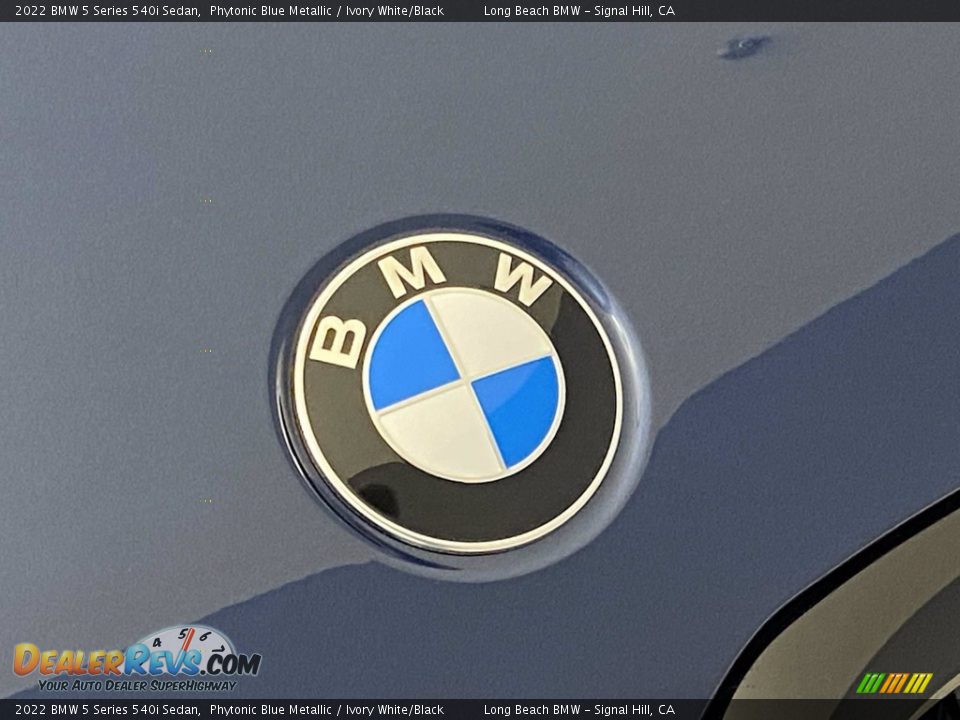 2022 BMW 5 Series 540i Sedan Phytonic Blue Metallic / Ivory White/Black Photo #5