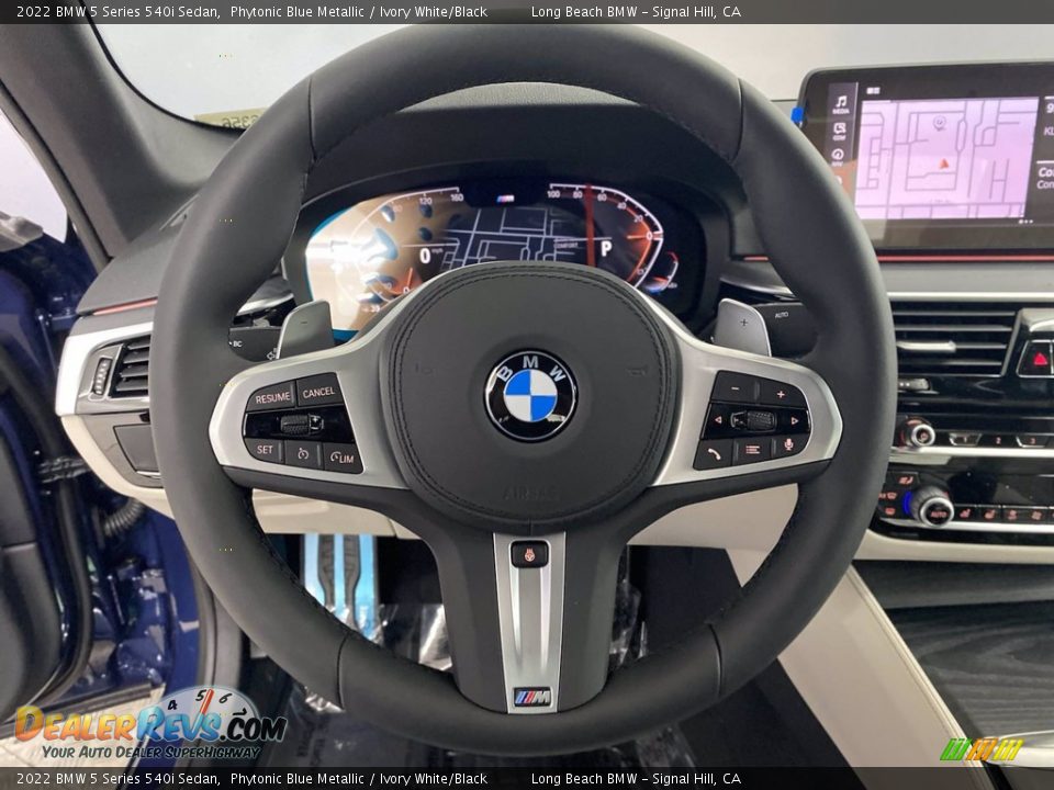 2022 BMW 5 Series 540i Sedan Steering Wheel Photo #14