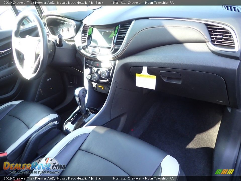 2019 Chevrolet Trax Premier AWD Mosaic Black Metallic / Jet Black Photo #16