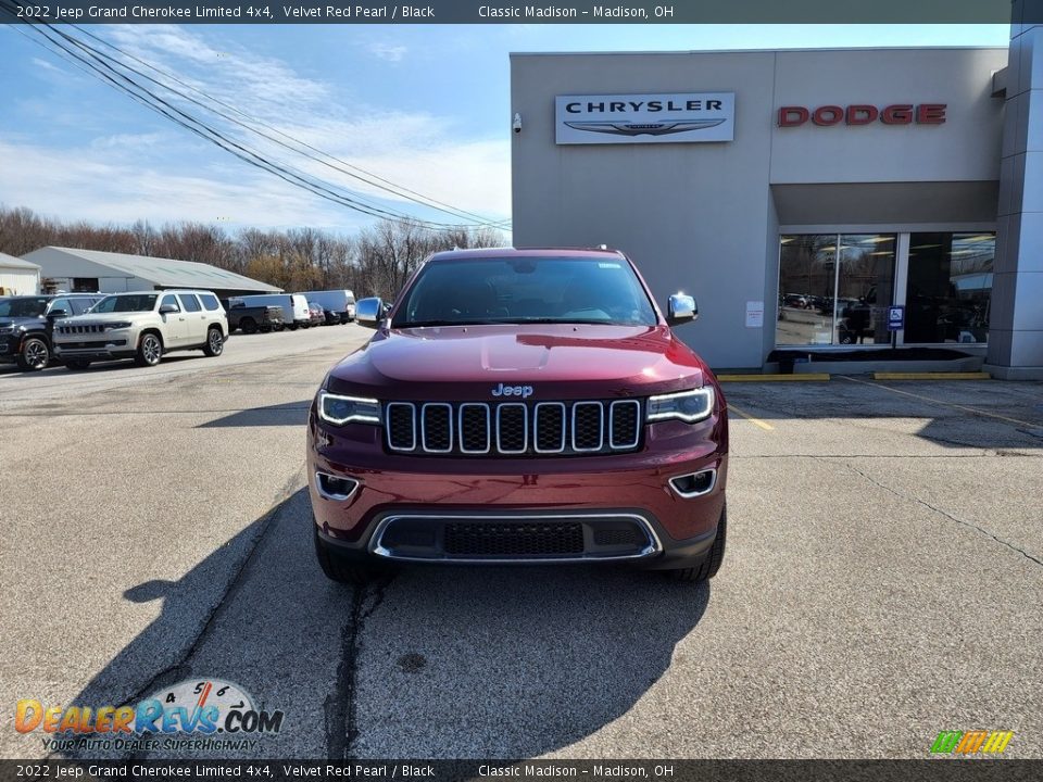 2022 Jeep Grand Cherokee Limited 4x4 Velvet Red Pearl / Black Photo #7
